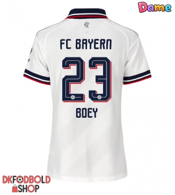 Bayern Munich Sacha Boey #23 Udebanetrøje Dame 2026-27 Kort ærmer Bayern Munich Sacha Boey #23 Udebanetrøje Dame 2026-27 Kort ærmer